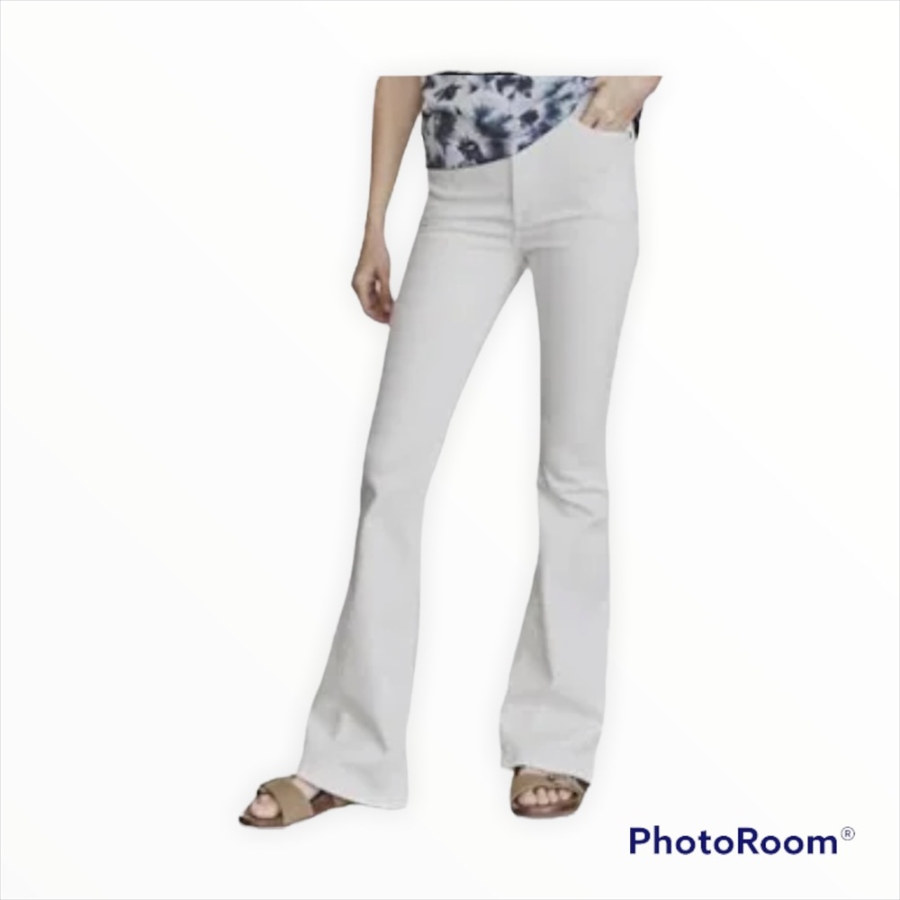 ELIZABETH AND JAMES High Rise Flare White Denim NEW Sz 12 - 31